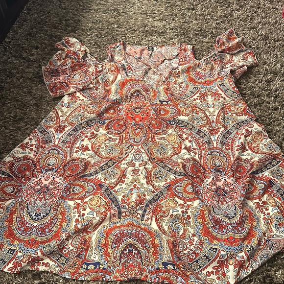 RED PAISLEY OFF THE SHOULDER DRESS SIZE 2X NEW - Picture 1 of 5